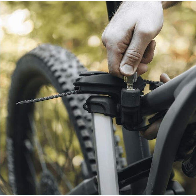 thule epos 2 foldable hitch platform bike rack for 2 bikes black 1 1648313