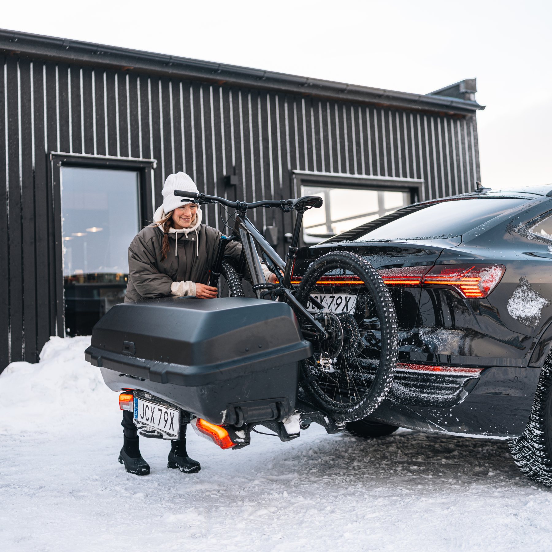 thule santu cargo box for rear bike carrier 10 1885717