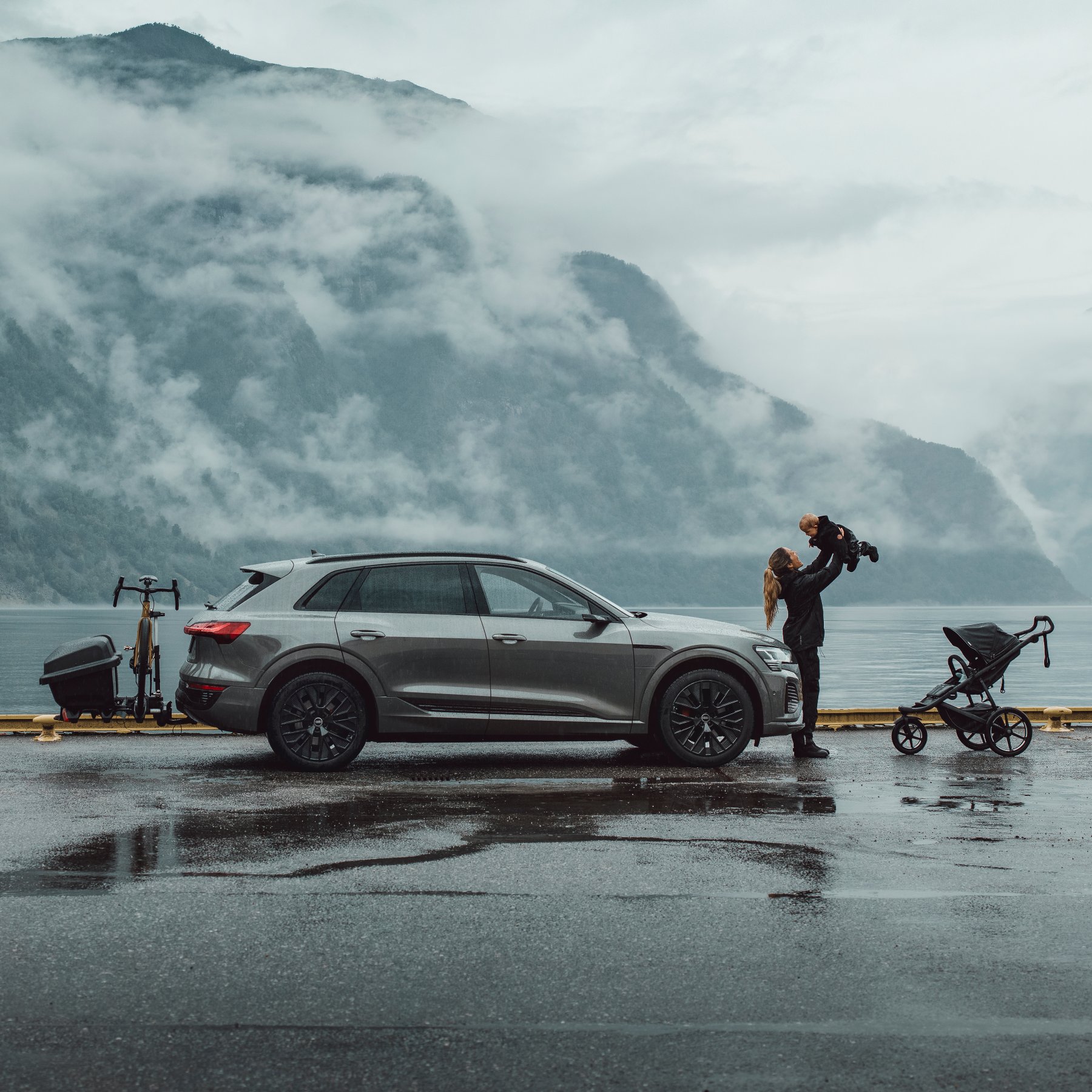 thule santu cargo box for rear bike carrier 12 1885719