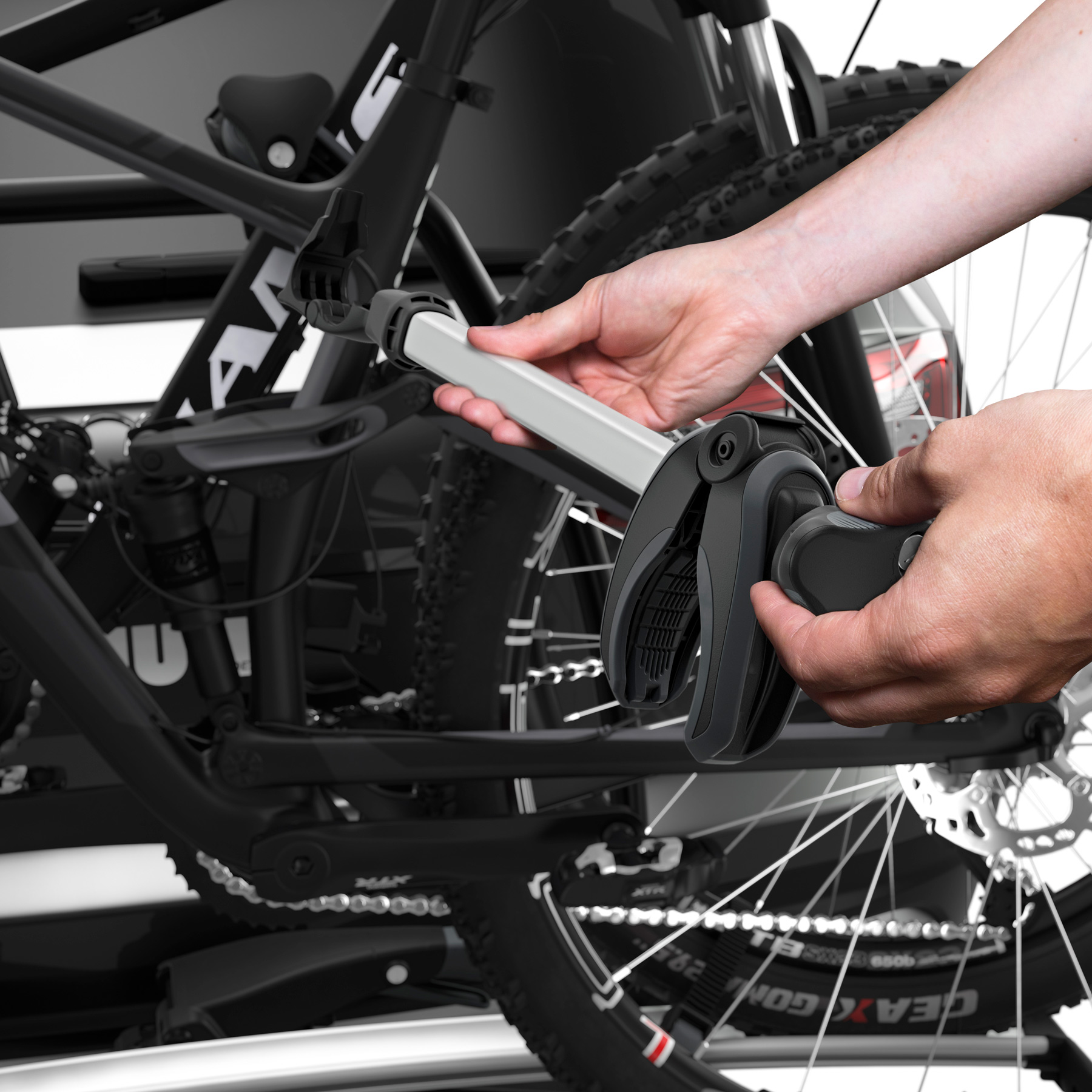 thule velospace xt 2 bike rack for two bikes aluminium 5 1314931