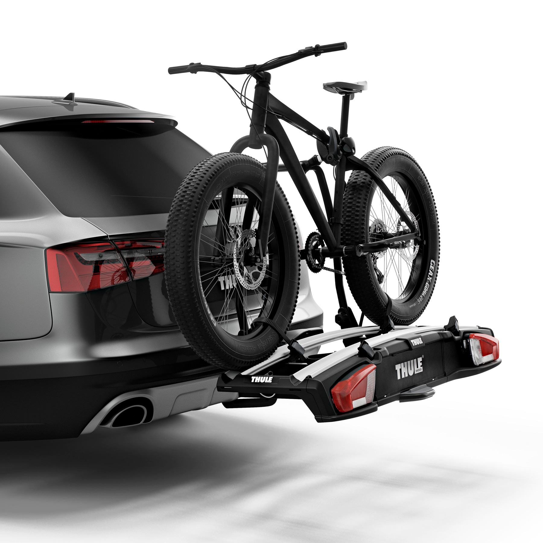 thule velospace xt 2 bike rack for two bikes aluminium 9 1314935