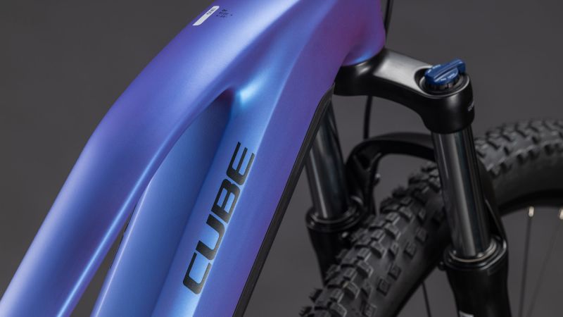 cube 108171 20161641 Reaction Hybrid ONE 600 blueiris n reflect Trapeze 7 800x800.jpg